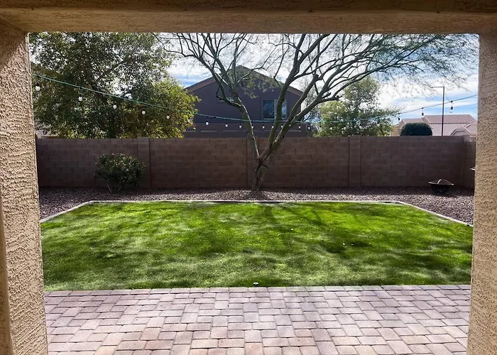 Family Home: Game + Yard Near Spring Training * Sun City