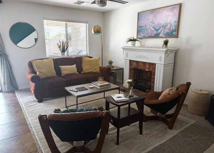 Family Home: Game + Yard Near Spring Training Sun City