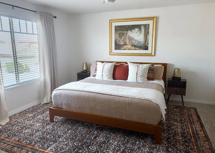 Family Home: Game + Yard Near Spring Training Holiday home